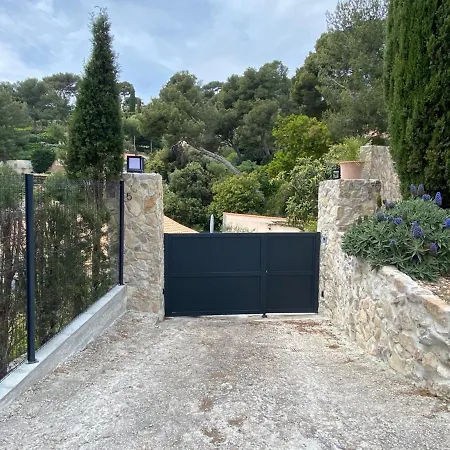 Confortable: Retreat With Private Pool Apartment *